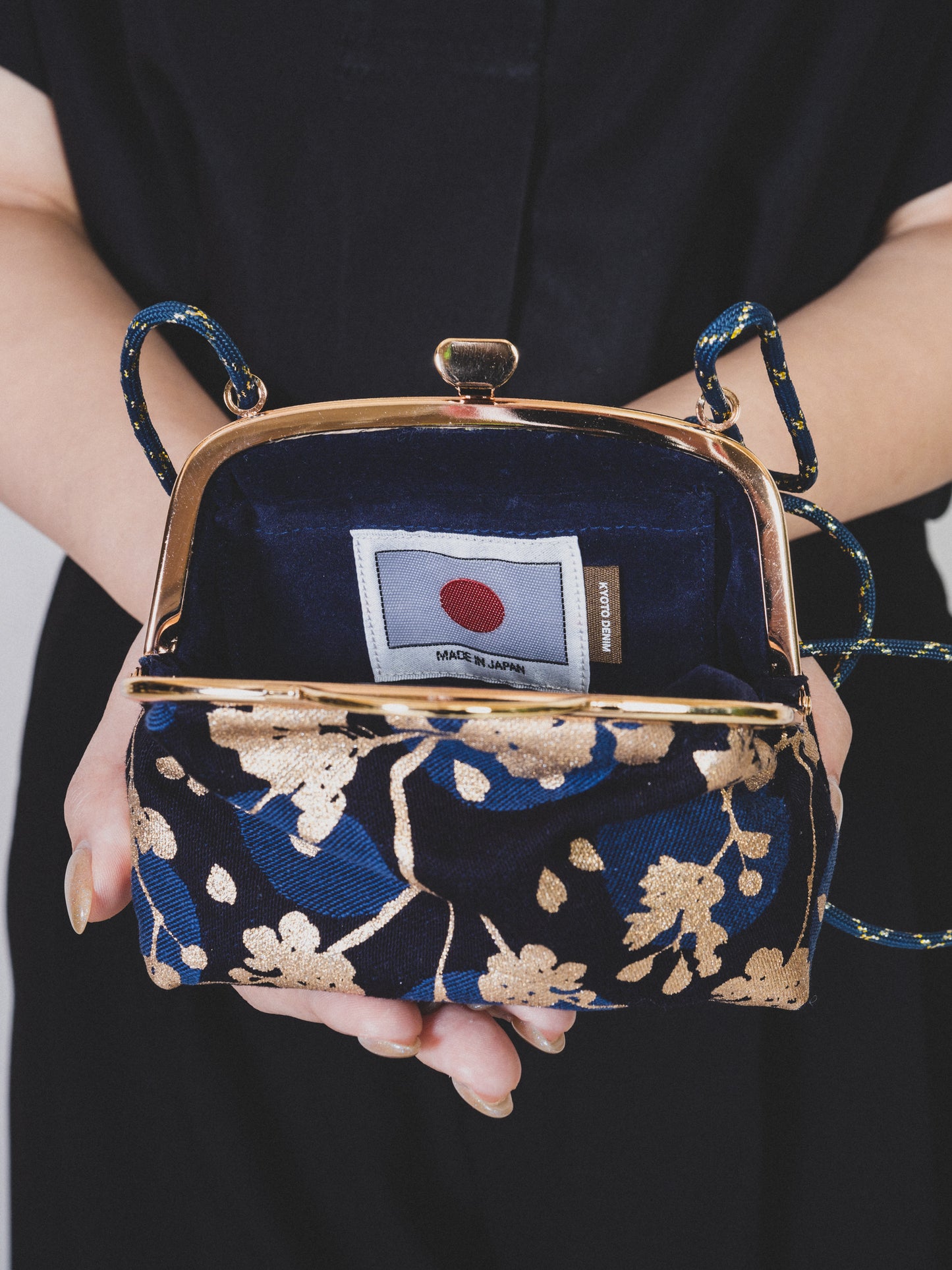 GAMAGUCHI Pochette-003