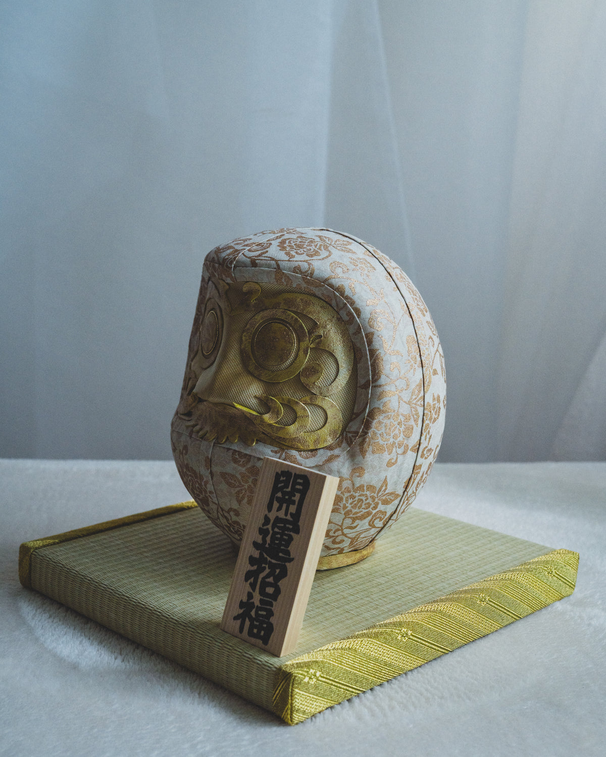 KYOTO DARUMA Regular Gift Set | Daruma, Tatami & Wooden Wish Plaque
