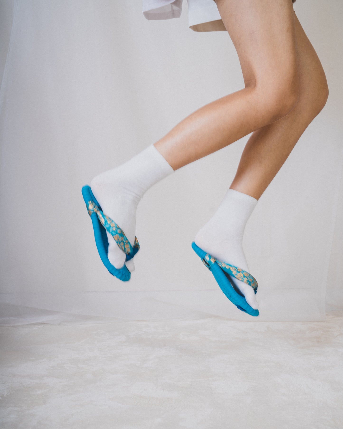 Fluffy Fabric Zōri  01 （size24㎝）