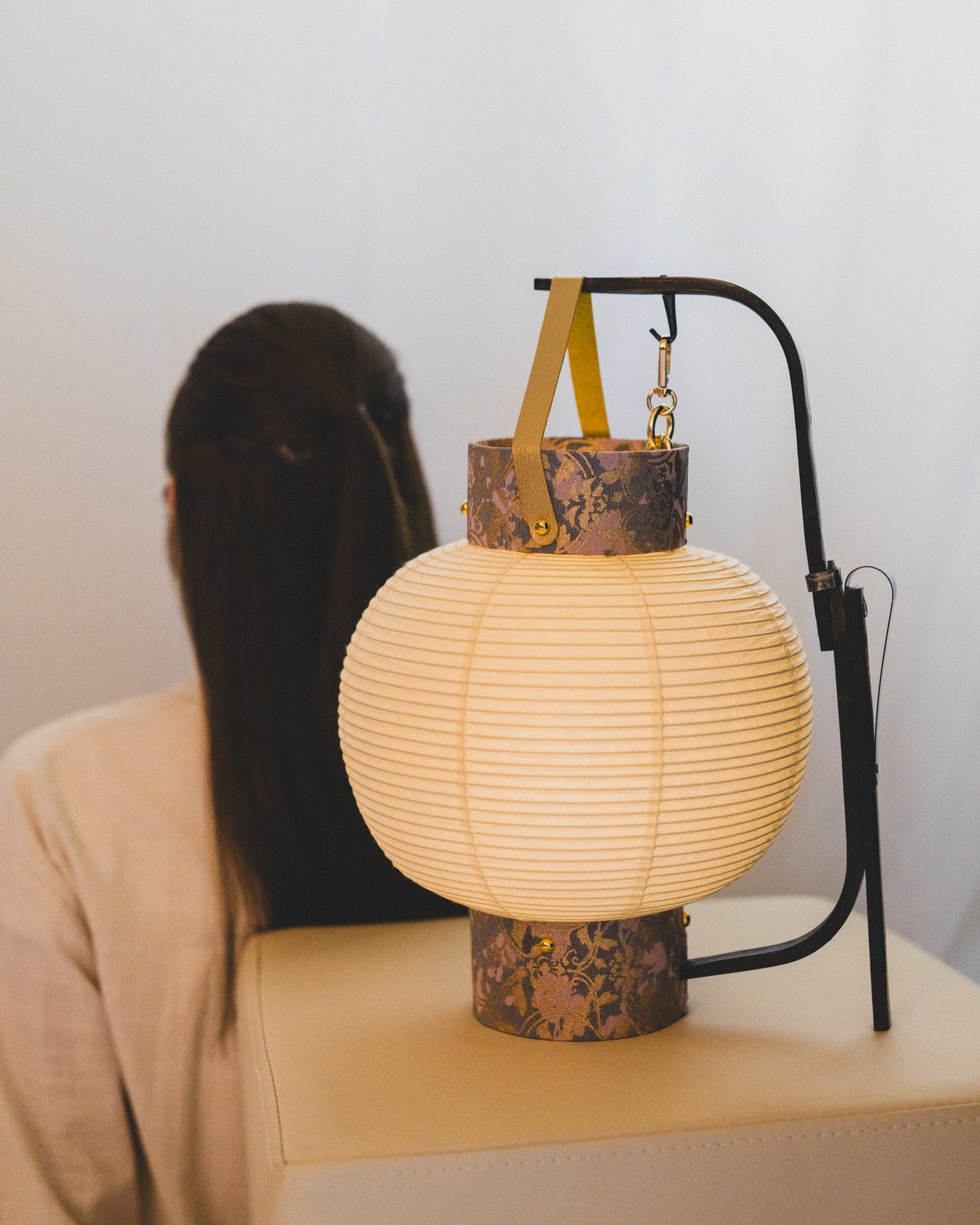 Time-honored Japanese Lanterns(gray pink gold）